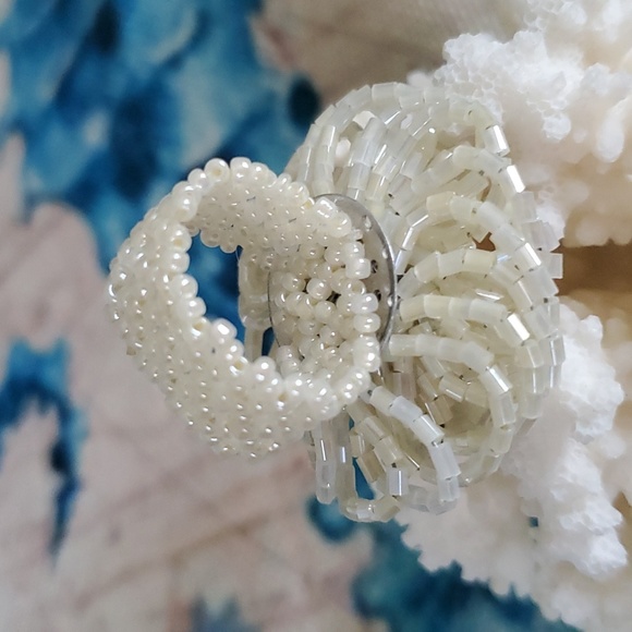 Vintage Beaded Flower Cluster Ring - Picture 8 of 16